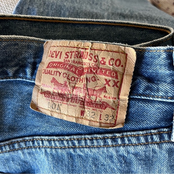 Levi’s Classic Blue Denim Jeans 32 x 32 - Picture 7 of 8
